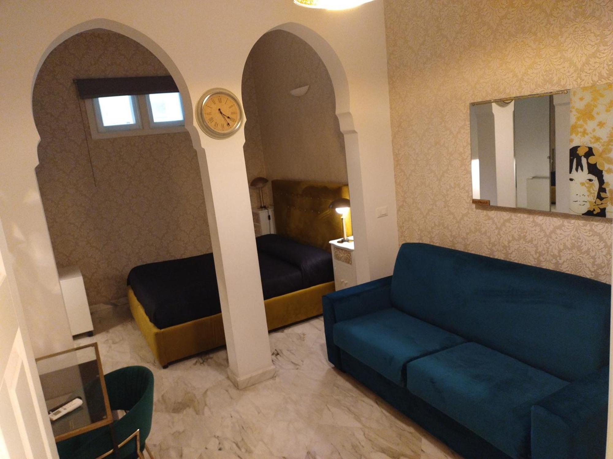Mini Incity-close Train Station And Port- 2* Salerno