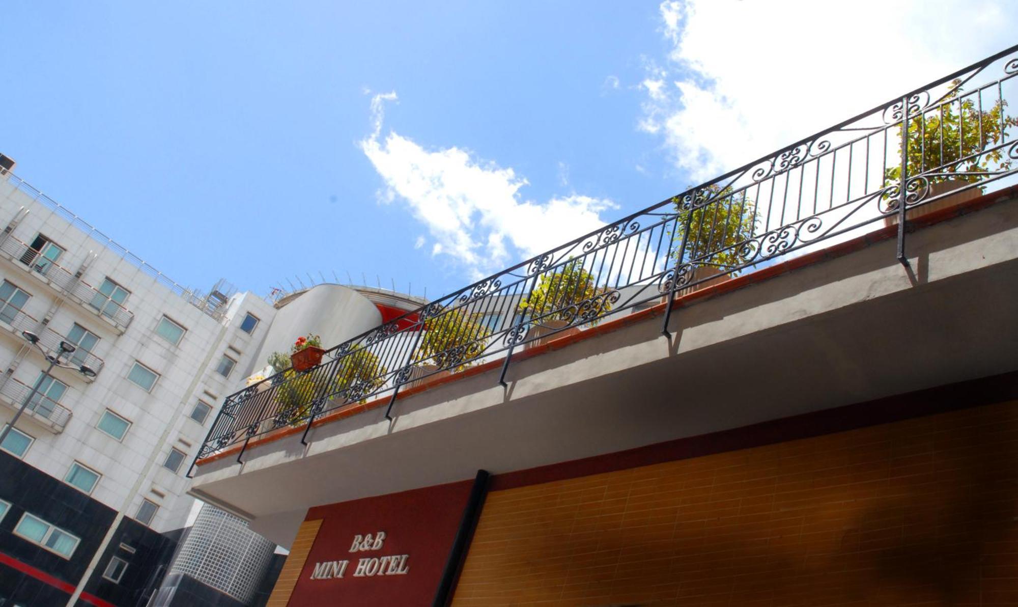 Mini Incity-close Train Station And Port-