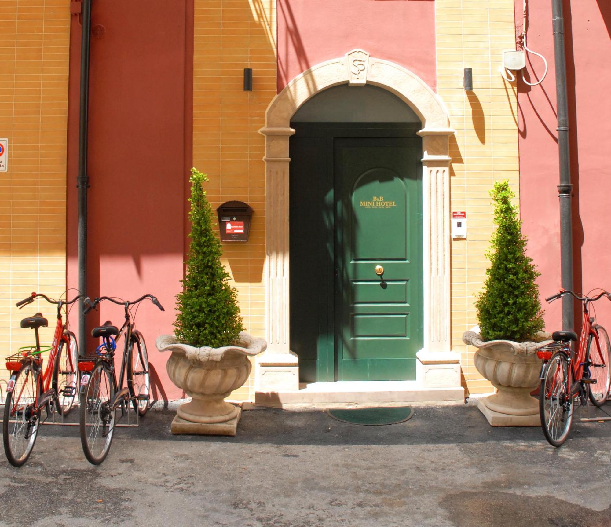 Frühstückspension Mini Incity-close Train Station And Port- Salerno