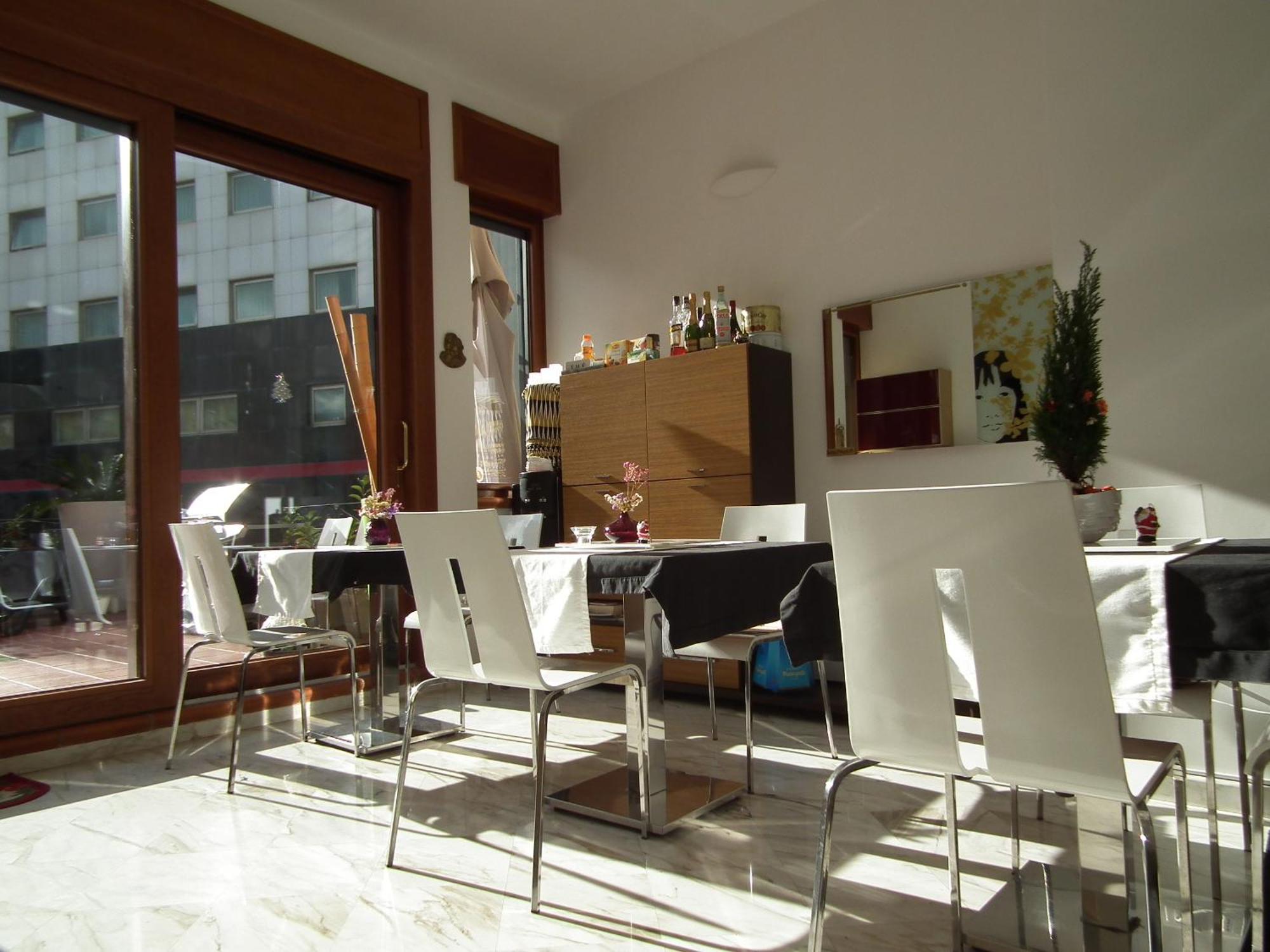 Mini Incity-close Train Station And Port- Salerno